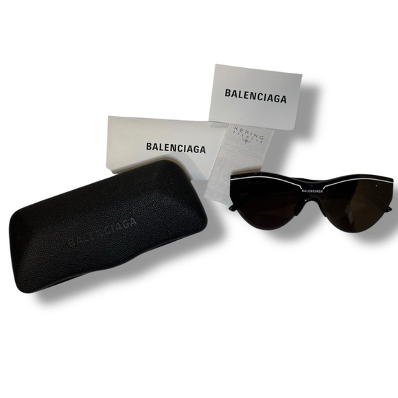 Balenciaga Cat Eye Shield Sunglasses 99mm -
BB0004S main image 9